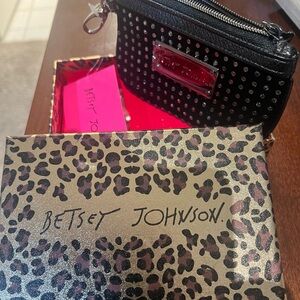 BETSEY JOHNSON Black Sequin coin purse. Brand new with tags. Clip for keys.